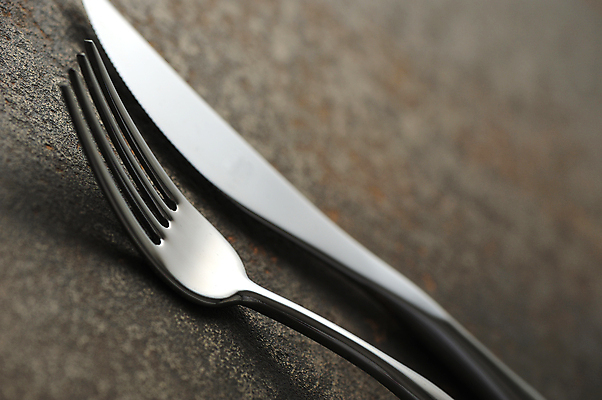 포토 JPG 해외이미지 포크 탁자 호텔 실내 사람없음 빛 인테리어 금속 우아함 은색 소프트포커스 철강 해외포토 식기 디자인 컬러 가구 컨셉 재질 숙소 촬영기법 내부 파일형식 이미지허브