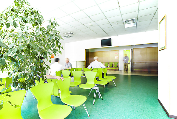 포토 JPG 해외이미지 의자 병원 사람 사람없음 빛 문 우주 환자 복도 기다림 소프트포커스 지역 인원 접수 카피스페이스 해외포토 가구 의학 모션 촬영기법 공백 파일형식 이미지허브