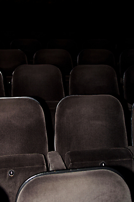 포토 JPG 해외이미지 음악 의자 놀이 흑백 실내 미술 앉기 이벤트 사람없음 내부 스크린 공백 콘서트 공연 회색 무대 발표 저녁 영화관 극장 필름 영화 그림 쇼 연극 객석 뮤지컬 세미나 실행 오페라 인기 줄서기 많음 벨벳 해외포토 컬러 가구 컨셉 모션 문화예술 촬영기법 야간 실크 파일형식 이미지허브