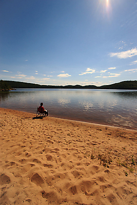 포토 JPG 해외이미지 나무 계절 공원 실루엣 호수 모래 섬 생각 의자 자연 아침 낚시 휴가 휴식 사람 사람없음 야외 빛 강 뷰티 반사 평화 맑음 침묵 황무지 고독 매끈함 발자국 신비 휴양지 장면 석호 파라다이스 혼자 해외포토 주간 식물 공공시설 감정 가구 컨셉 자국 레저 날씨 촬영기법 소리 장소 감각 생태계 파일형식 이미지허브