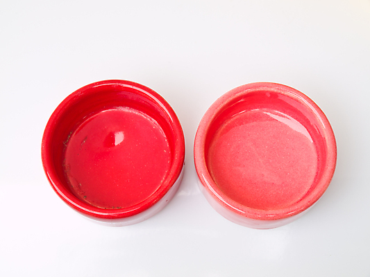 포토 JPG 해외이미지 분홍색 백그라운드 촛불 태국 손잡이 사람없음 장식 초록색 컬러풀 흰색 도자기 오브젝트 흰배경 촛대 수공예 강렬 고립 보유 핸드메이드 해외포토 아시아 컬러 초 공예 파일형식 이미지허브