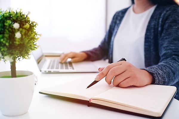 포토 JPG 해외이미지 직업 남자 백그라운드 컨셉 인터넷 회사 비즈니스 성공 그래프 선물 사람 사람없음 금융 노트북 컴퓨터 사무실 알약 펜 자료 업무 비즈니스맨 그룹 시장 결과 토론 분석 보고서 상담 경영자 문서 창업 보여주기 회계 경영 마케팅 투자자 프로젝트 해외포토 모션 경제 전자제품 필기구 약 작업 직장인 리더 투자 자영업 파일형식 이미지허브