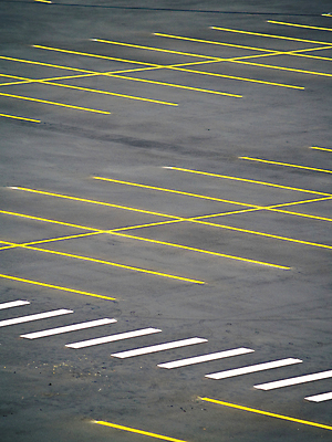 포토 JPG 해외이미지 외관 공원 선 패턴 비즈니스 자동차 새로움 거리 사람없음 가로 쇼핑 노란색 우주 검은색 페인트 줄무늬 흰색 도시 공항 주차 쇼핑몰 버리기 출퇴근 소매 나누기 제비 편리함 자동 줄서기 통근 반복 해외포토 공공시설 육상교통 컬러 컨셉 무늬 교통시설 모션 조류 수학 출근 사칙연산 파일형식 이미지허브
