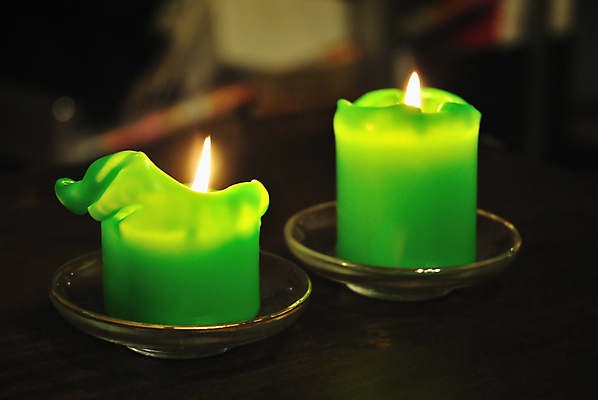 포토 JPG 해외이미지 불 조명 사람없음 초록색 빛 낭만 의식 큼 문학 아로마테라피 연소 실린더 왁스 점화 해외포토 자연요소 컬러 컨셉 크기 테라피 파일형식 이미지허브