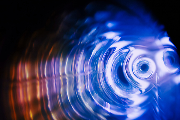 포토 JPG 해외이미지 디자인 물결 음악 파도 백그라운드 이동 모션 벽지 추상 기술 미술 사람없음 그래픽 파란색 빛 디지털 힘 소리 에너지 덮개 원형 액체 볼륨 신비 심볼 라디오 디스코 오디오 방송 마법 안녕 DVD 리듬 뮤지컬 베이스 블러 엘리먼트 최면 환상 효과 해외포토 도형 바다 컬러 컨셉 무늬 현악기 문화예술 전자제품 뚜껑 춤 인사 파일형식 이미지허브