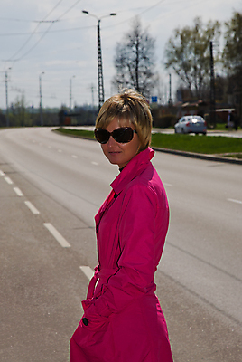 포토 JPG 해외이미지 백인 여자 분홍색 한명 사람 청년 청춘 금발 뷰티 유행 신선 해외포토 서양인 1 헤어스타일 컬러 컨셉 성인 파일형식 이미지허브