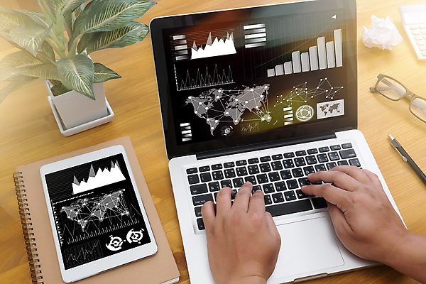 포토 JPG 해외이미지 인터넷 비즈니스 통계 그래프 설계 사람없음 금융 노트북 컴퓨터 사무실 자료 수비 결과 계획 위험 토론 고객 분석 동료 계약 무역 보고서 시작 상담 문서 투자 자원 변호사 진행 대출 개발 리뷰 마케팅 투자자 경제학 힙스터 브레인스토밍 해외포토 직업 교육 패션 산업 컨셉 관계 모션 경제 전자제품 파일형식 이미지허브