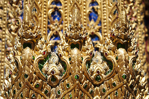 포토 JPG 해외이미지 아시아 선 백그라운드 오렌지 태국 미술 여러명 사람없음 금속 골동품 사찰 황금 철 질감 원시시대 골절 옛날 아연 해외포토 나라 다수 과일 의학 종교건축 재질 문화예술 사람 역사 영양소 파일형식 이미지허브