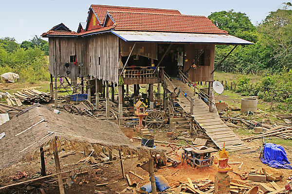 포토 JPG 해외이미지 전통 아시아 건축양식 주택 협상 사람없음 목재 마을 작음 오두막 가난 캄보디아 해외포토 나무 건축 나라 컨셉 비즈니스 재료 건물 크기 파일형식 이미지허브