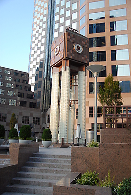 포토 JPG 해외이미지 시계 비즈니스 건축양식 유리 사람없음 건물 도시풍경 고층빌딩 도시 시간 큼 광장 북쪽 대도시 스카이라인 해외포토 건축물 건축 재질 풍경 빌딩 크기 방향 파일형식 이미지허브