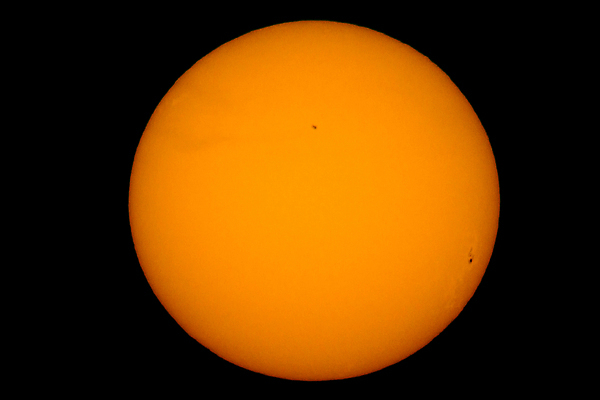 포토 JPG 해외이미지 별 과학 오렌지 하늘 표면 불 추상 불꽃 따뜻함 사람없음 빛 햇빛 태양 노란색 지구본 우주 맑음 힘 행성 에너지 광선 뜨거움 원형 큼 코스모스 매움 은하계 시스템 천문학 광 수소 초신성 화상 해외포토 자연요소 도형 교육 꽃 컬러 무늬 과일 날씨 원소 맛 상처 크기 파일형식 이미지허브