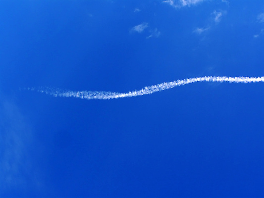 포토 JPG 해외이미지 주간 구름 백그라운드 하늘 사람없음 야외 파란색 연기 비행운 해외포토 자연요소 컬러 파일형식 구름_자연 이미지허브
