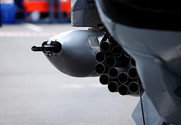 포토 JPG 해외이미지 날개 경사 사람없음 힘 총 로켓 칼날 방어 헬리콥터 공항 공격 미사일 충돌 오브젝트 항공 군용 싸움 전쟁 보안 육군 우주산업 총포 해외포토 산업 무기 교통시설 모션 비행기 군대 어류 안전 우주 파일형식 이미지허브