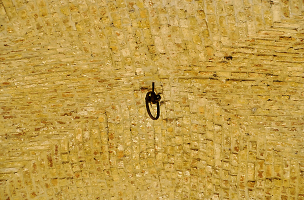 포토 JPG 해외이미지 벽 백그라운드 건축양식 지붕 사람없음 내부 건물 장식 갈색 금속 수확 반지 부식 천장 아치 옛날 철강 해외포토 건축물 건축 컬러 농업 장신구 재질 파일형식 이미지허브