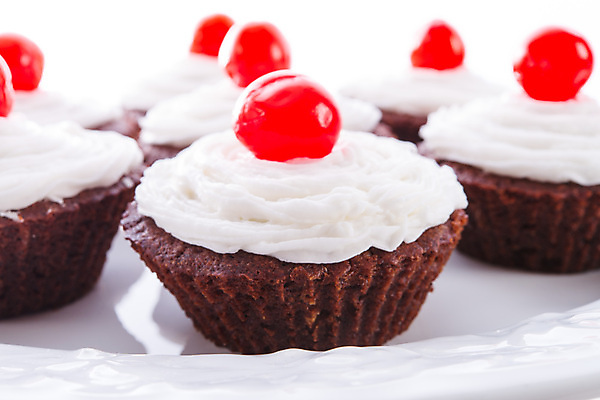 포토 JPG 해외이미지 1 꽃 어린이 음식 분홍색 백그라운드 크리스마스 겨울 다이어트 디저트 주택 요정 사람없음 장식 컵 초록색 파란색 컬러풀 갈색 파티 케이크 초콜릿 얼음 축제 희망 소용돌이 흰색 축하 대접 생일 달콤 설탕 컵케이크 굽기 뿌리기 크림 오브젝트 싱글 버터 고립 반투명 해로움 프로스팅 맛있는 버터크림 해외포토 자연요소 식물 식기 계절 기념일 감정 컬러 컨셉 모션 건강 사람 이벤트 건물 회오리 맛 구이 제빵 파일형식 이미지허브