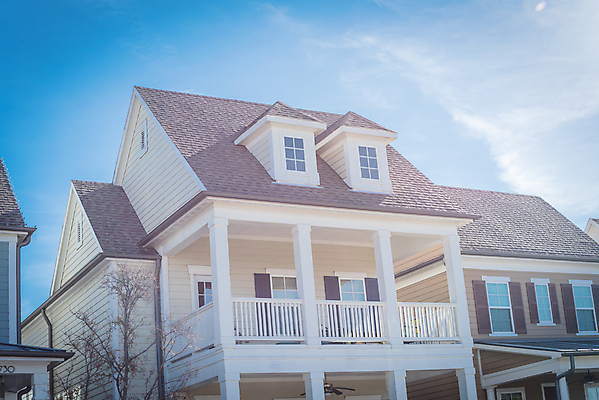 포토 JPG 해외이미지 외관 창문 지붕 부동산 주택 프레임 굴뚝 사람없음 목재 울타리 미국 고급 확대 맨션 타일 산등성이 시트 철책 텍사스 해외포토 나무 컨셉 북아메리카 재료 산 건물 담장 재산 파일형식 이미지허브