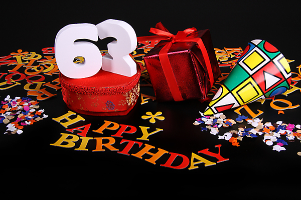 포토 JPG 해외이미지 식물 캐릭터 기념일 꽃 행복 종이 분홍색 꽃다발 컨셉 잎 자연 검은배경 기념 3 선물 이벤트 사람없음 장식 빨간색 숫자 장미 파티 놀람 낭만 벚꽃 흰색 축하 인사 신용카드 생일 활 열정 꽃가루 판지 해외포토 문자 감정 컬러 백그라운드 표정 금융 검은색 예절 가루 생태계 파일형식 이미지허브