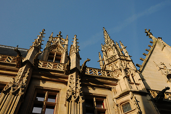 포토 JPG 해외이미지 건축양식 주택 사람없음 관광지 프랑스 역사 재산 법원 고딕 노르망디 옛날 해외포토 건축 유럽 여행 건물 금융 파일형식 이미지허브