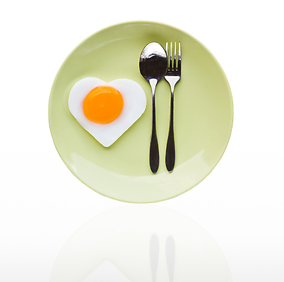 포토 JPG 해외이미지 접시 포크 실내 사람없음 숟가락 하트 아침식사 계란프라이 흰배경 해외포토 모양 식기 백그라운드 수저 내부 식사 흰색 계란요리 파일형식 이미지허브