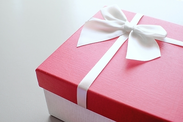 포토 JPG 해외이미지 리본 회색배경 실내 사람없음 선물상자 한개 해외포토 1 백그라운드 선물 내부 상자 회색 파일형식 이미지허브