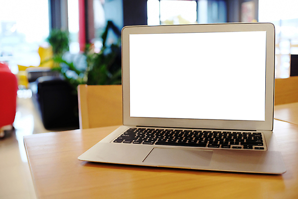 포토 JPG 해외이미지 템플릿 디자인 백그라운드 컨셉 인터넷 비즈니스 통신 탁자 주택 프레임 직장 사람없음 내부 목재 노트북 컴퓨터 사무실 우주 디지털 스크린 모니터 공책 웹 공백 방 장비 흰색 키보드 업무 작업실 휴대용 책상 전자 거짓 고립 목업 해외포토 나무 컬러 가구 회사 재료 문구용품 건물 전자제품 작업 오브젝트 파일형식 이미지허브