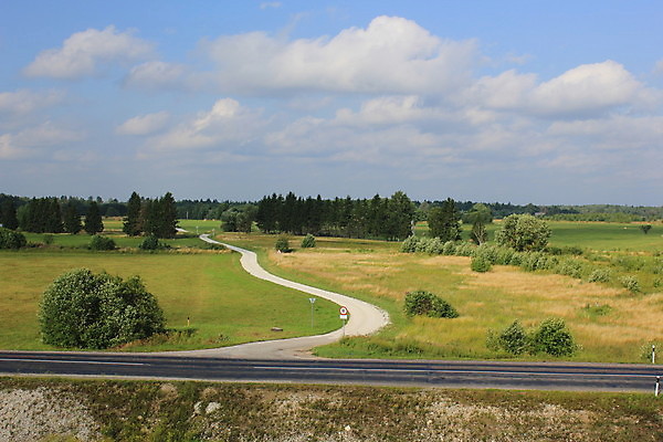 포토 JPG 해외이미지 도로 하늘 아침 휴식 거리 사람없음 빛 마을 침묵 나뭇가지 고속도로 해외포토 주간 나무 길 컨셉 교통시설 소리 파일형식 이미지허브