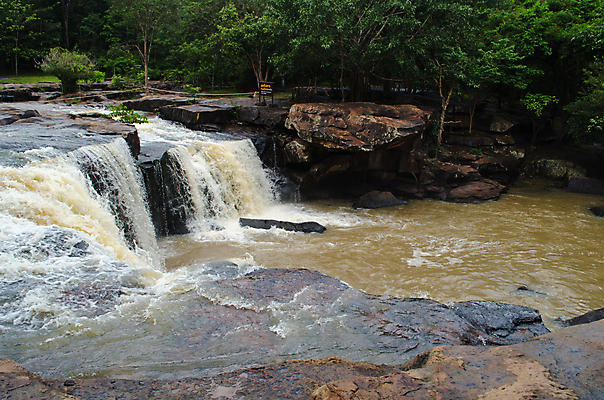 포토 JPG 해외이미지 나무 식물 공원 백그라운드 잎 모션 태국 자연 휴식 국립공원 사람없음 목재 초록색 물 강 수영 봄 폭포 젖음 성장 신선 개울 숲 시원함 순수 즐거움 파라다이스 해외포토 자연요소 계절 공공시설 감정 아시아 컬러 컨셉 재료 수상스포츠 생태계 파일형식 이미지허브