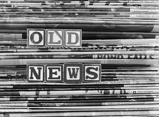 포토 JPG 해외이미지 알파벳 교육 종이 통신 사람없음 장난감 쌓기 검은색 블록 재활용 정보 수확 골동품 흰색 그룹 신문 뉴스 잡지 다발 읽기 오브젝트 페이지 언론 지역 흙더미 고립 모금 옛날 접기 출판 많음 추가 해외포토 영어 컬러 컨셉 농업 모션 간행물 흙 친환경 파일형식 더미 이미지허브