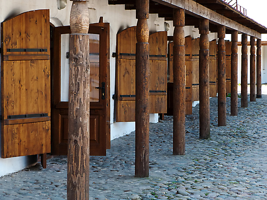 포토 JPG 해외이미지 나무 전통 디자인 외관 문화 벽 백그라운드 패턴 건축양식 자연 지붕 추상 산 주택 프레임 사람없음 야외 내부 건물 목재 빨간색 블록 시골 재산 고급 오두막 맨션 시골집 질감 통나무 장면 샬레 수목 옛날 진짜 해외포토 식물 건축물 건축 컬러 컨셉 무늬 재료 실험기구 금융 생태계 파일형식 이미지허브