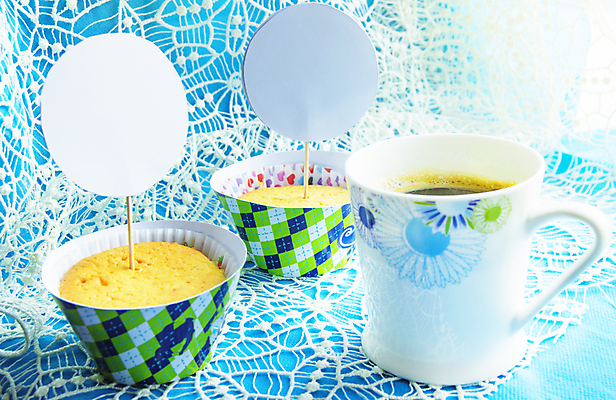 포토 JPG 해외이미지 음료 음식 컨셉 텍스트 탁자 휴가 새로움 쟁반 따뜻함 발렌타인데이 사람없음 장식 컵 파란색 우주 케이크 머그컵 흰색 축하 직물 인사 신선 뜨거움 조직 달콤 맛 컵케이크 연도 크림 질감 머핀 단절 블러 터키석 맛있는 해외포토 레이스천 식기 빵 컬러 가구 데이이벤트 디저트 예절 보석 파일형식 이미지허브