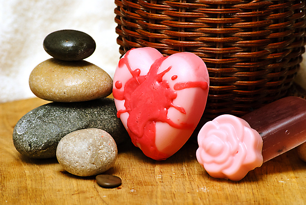 포토 JPG 해외이미지 모양 디자인 신체 자연 해바라기 주택 건강 사람없음 수건 위생용품 뷰티 장미 스파 목욕 화장품 거품 흰색 하트 신선 눈송이 고급 씻기 빨래 허브 순수 상쾌 유기농 아로마 비누 내추럴 돌봄 샤워실 위생관리 핸드메이드 해외포토 식물 웰빙 꽃 감정 컬러 생활용품 컨셉 가사 모션 눈_날씨 관리 건물 청결 생태계 샤워시설 파일형식 이미지허브