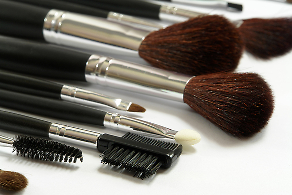 포토 JPG 해외이미지 직업 여자 얼굴 신체 사람없음 갈색 검은색 화장품 도구 공구 붓 원형 화려 우아함 볼터치 수집 피부관리 윤곽 페인트붓 아이섀도 많음 해외포토 도형 컬러 컨셉 사람 신체부위 화장 뷰티 파일형식 이미지허브