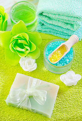 포토 JPG 해외이미지 꽃 리본 사람없음 초록색 수건 스파 스파용품 비누 아로마테라피 스쿱 입욕소금 해외포토 식물 컬러 위생용품 미용용품 오브젝트 소금 테라피 파일형식 이미지허브