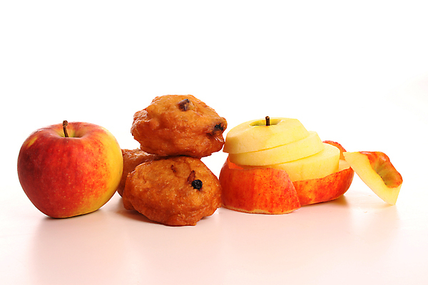 포토 JPG 해외이미지 식물 전통 행복 음식 크리스마스 농업 과일 공 자연 사람없음 빨간색 초록색 갈색 놀이공원 흰색 도넛 달콤 기름 사과 상품 12월 굽기 네덜란드 유기농 잔치 건포도 숙성 전국 채식주의자 해외포토 웰빙 기념일 감정 유럽 산업 컬러 포도 디저트 테마파크 날짜 맛 구이 생태계 채식 건과일 파일형식 이미지허브