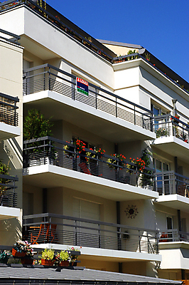 포토 JPG 해외이미지 디자인 외관 행복 바다 비즈니스 건축양식 하늘 성공 열쇠 휴식 새로움 아파트 주택 풍경 사람없음 야외 건물 여름 금융 경제 파란색 빛 세일 우주 침묵 발코니 도시 재산 도심 구매 중개인 지역 렌탈 진짜 철강 해외포토 직업 건축물 계절 건축 감정 컬러 컨셉 쇼핑 소리 파일형식 이미지허브