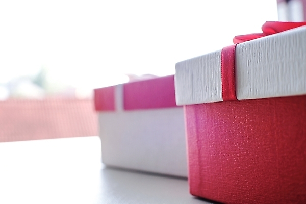 포토 JPG 해외이미지 리본 실내 사람없음 아웃포커스 선물상자 두개 해외포토 2 촬영기법 선물 내부 상자 파일형식 이미지허브