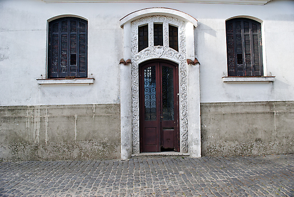 포토 JPG 해외이미지 건축양식 창문 사람없음 문 바위 식민지 옛날 우루과이 해외포토 건축 돌_바위 남아메리카 파일형식 이미지허브