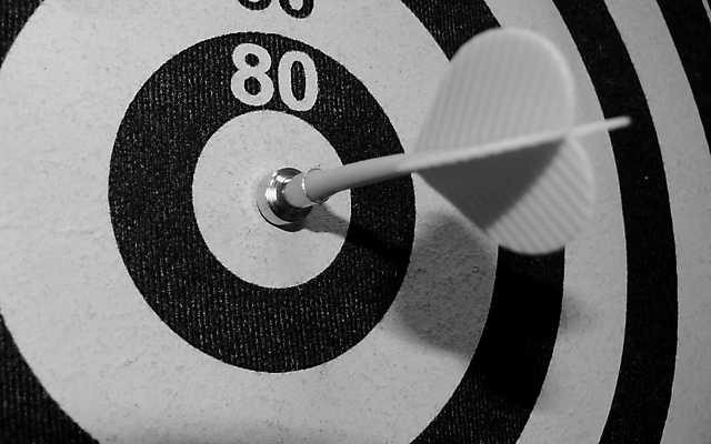 포토 JPG 해외이미지 스포츠 백그라운드 컨셉 놀이 성공 화살 기술 사람없음 검은색 공연 도전 게임 흰색 우승 원형 행운 센터 던지기 목표 다트판 다트 오브젝트 흔적 황소 날카로움 슛 점수 포인트 고립 골 때리기 완벽 정확 해외포토 도형 컬러 모션 이벤트 금융 최고 소 파일형식 이미지허브