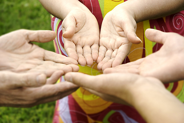 포토 JPG 해외이미지 손 여자 남자 종교 컨셉 비즈니스 가족 협력 함께함 사랑 사람 사람없음 힘 우정 기도 원형 조직 그룹 연결 심볼 커뮤니티 팔 돌봄 지원 통일 자선단체 해외포토 도형 감정 관계 모션 신체부위 친구 자선 파일형식 이미지허브
