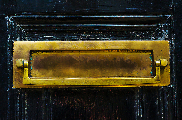 포토 JPG 해외이미지 전통 유럽 조각 여행 백그라운드 건축양식 통신 출입구 주택 프레임 손잡이 사람없음 야외 목재 장식 상자 문 금속 수확 골동품 구멍 화려 메시지 역사 황금 편지 철 묘사 오브젝트 런던 대문 문고리 청동 놋쇠 옛날 편지쓰기 스타일 해외포토 나무 건축 나라 컨셉 농업 재료 재질 영국 건물 기록 파일형식 이미지허브