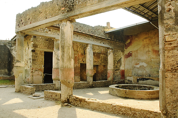 포토 JPG 해외이미지 외관 벽 건축양식 유물 벽돌 사람없음 내부 건물 문 이탈리아 수확 기둥 사찰 역사 입장 아치 대문 대리석 로마인 바실리카 옛날 정문 지원 포럼 해외포토 전통 건축물 건축 유럽 농업 재료 종교건축 인종 토론 파일형식 이미지허브