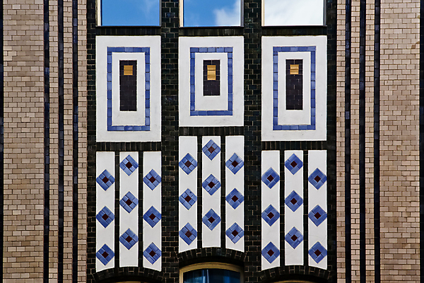 포토 JPG 해외이미지 디자인 유럽 패턴 오렌지 건축양식 창문 벽돌 미술 사람없음 건물 장식 파란색 컬러풀 검은색 도시 역사 질감 모자이크 옛날 스타일 해외포토 건축물 건축 나라 컬러 무늬 과일 문화예술 파일형식 이미지허브