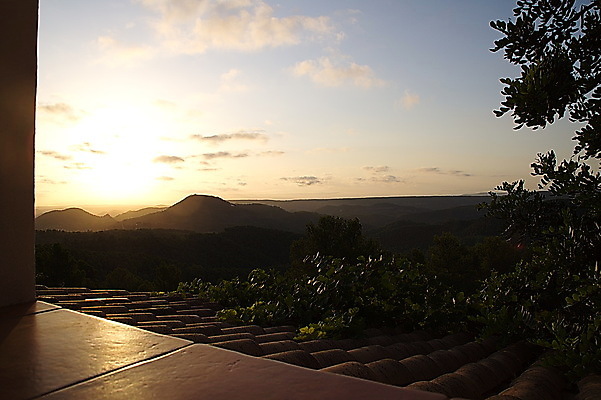포토 JPG 해외이미지 유럽 여행 자연 하늘 휴가 산 주택 파노라마 사람없음 여행객 마을 맑음 스페인 지중해 스페인어 해외포토 나라 바다 날씨 촬영기법 사람 건물 생태계 파일형식 이미지허브