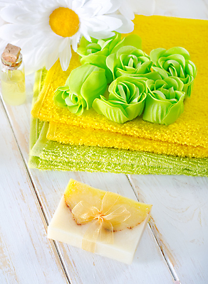 포토 JPG 해외이미지 꽃 리본 사람없음 수건 노란색 스파 아로마 스파용품 비누 해외포토 식물 컬러 위생용품 오브젝트 파일형식 이미지허브