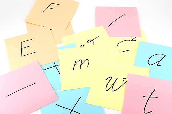 포토 JPG 해외이미지 교육 종이 과학 백그라운드 오렌지 통신 학교 기술 사람없음 일상 빨간색 초록색 스터디 세트 노란색 우주 쪽지 흰색 편지 심볼 사인 대학교 공식 패드 물리학 조언 목차 해외포토 컬러 과일 라이프 학습 물리 파일형식 이미지허브