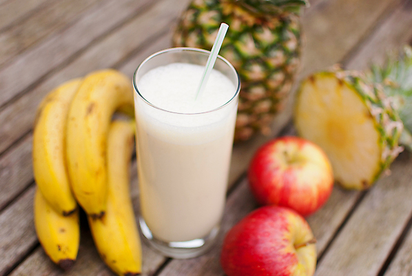 포토 JPG 해외이미지 음료 음식 백그라운드 잎 토마토 채소 오렌지 과일 재료 유리 탁자 바나나 건강 사람없음 목재 빨간색 초록색 노란색 주스 신선 사과 민트 파인애플 유기농 날것 건강식 스무디 채식주의자 디톡스 비건음식 해외포토 나무 식물 웰빙 컬러 가구 재질 허브 열대과일 채식 파일형식 비건 이미지허브