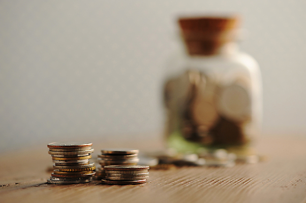 포토 JPG 해외이미지 템플릿 전통 디자인 문화 백그라운드 돈 비즈니스 탁자 미술 풍경 사람없음 목재 금융 갈색 달러 금속 동전 수확 골동품 시간 그룹 역사 은색 질감 복고 과거 고립 그런지 옛날 국경 해외포토 나무 컬러 가구 컨셉 농업 재료 재질 문화예술 경제 재산 파일형식 이미지허브