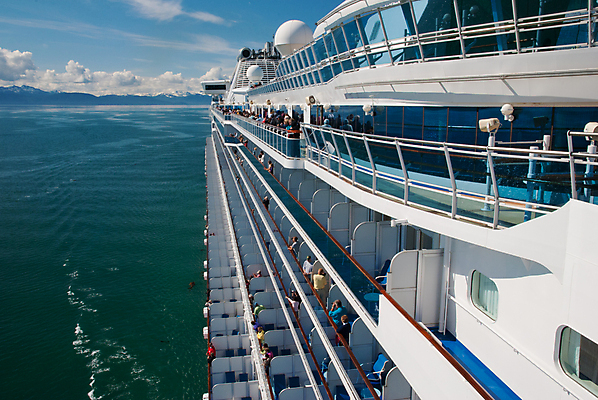 포토 JPG 해외이미지 바다 여행 하늘 휴가 휴식 항해 사람 사람없음 파란색 방 흰색 보트 큼 크루즈 갑판 다이아몬드 알래스카 웅장함 해외포토 컬러 컨셉 배_교통 미국 크기 보석 파일형식 이미지허브