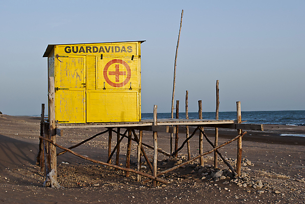 포토 JPG 해외이미지 모래 파도 바다 십자가 사람없음 목재 문 황혼 남아메리카 고독 편지 오브젝트 변기통 스페인어 출석 해외포토 나무 감정 재료 아메리카 일몰 파일형식 이미지허브