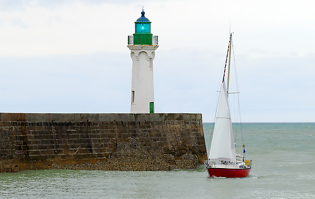 포토 JPG 해외이미지 바다 요트 등대 항해 사람없음 물 빛 항구 보트 신호등 포트 해외포토 자연요소 배_교통 교통시설 파일형식 이미지허브